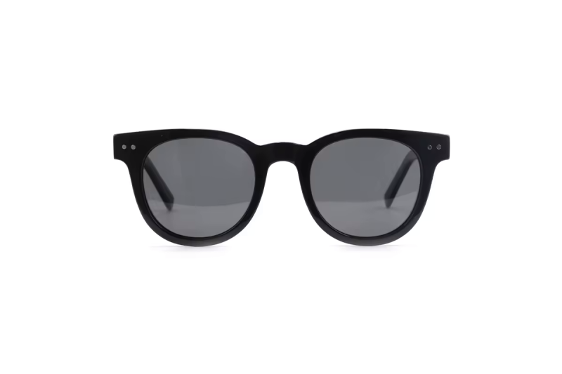 Chelsea - Black Polarised Classic Sunglasses front