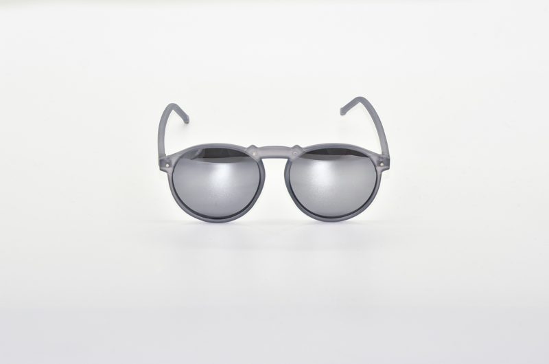 Grey Round Party Sunglasses - Leon front