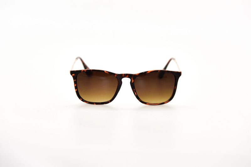 Gisele - Tortoise Classic unisex Sunglasses front