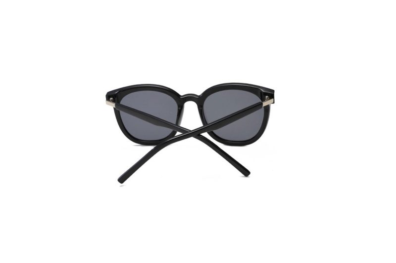 Bold Betty - Black Polarised Round Women's Sunglasses